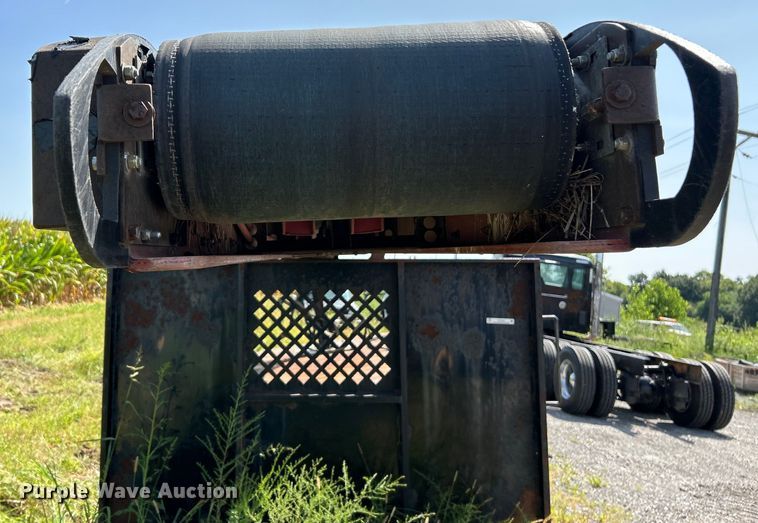 image for item EK3229 Cleasby shingle conveyor bed