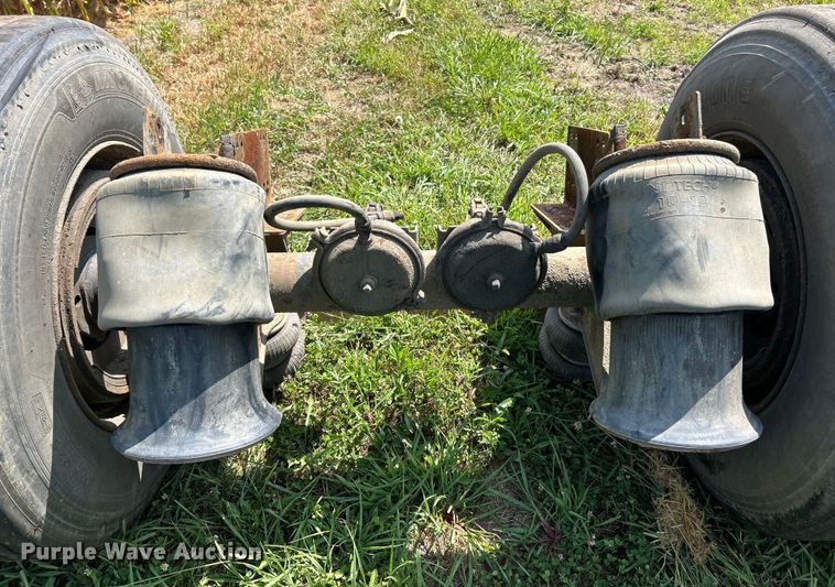 image for item EK3233 Axle