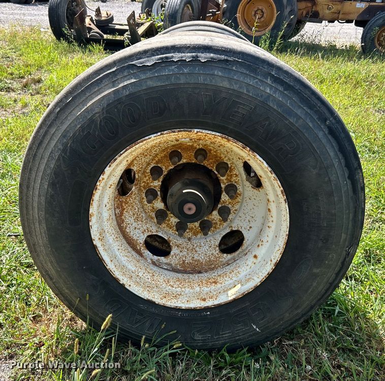 image for item EK3233 Axle