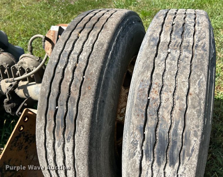 image for item EK3233 Axle