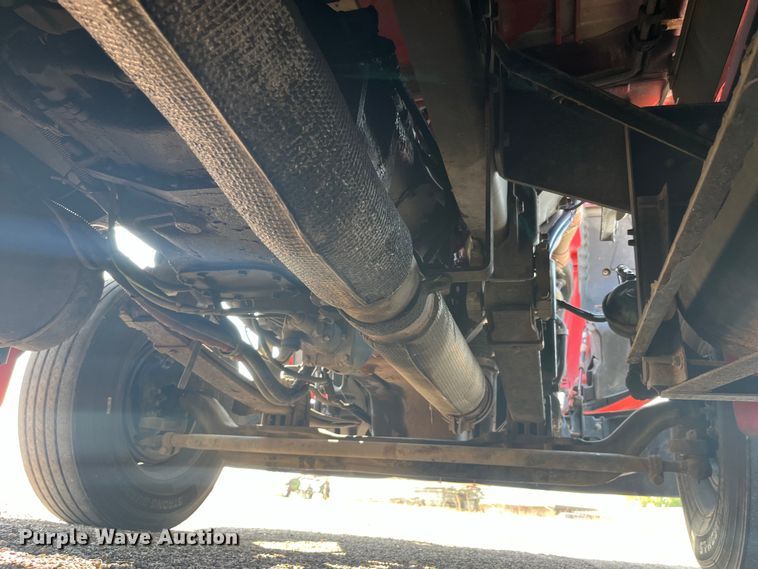 image for item EK8937 2013 Peterbilt  579 semi truck