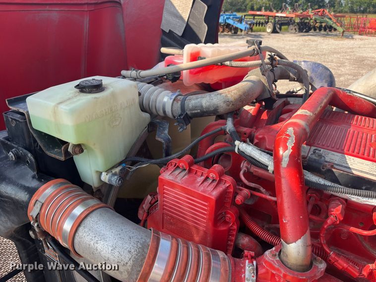 image for item EK8937 2013 Peterbilt  579 semi truck