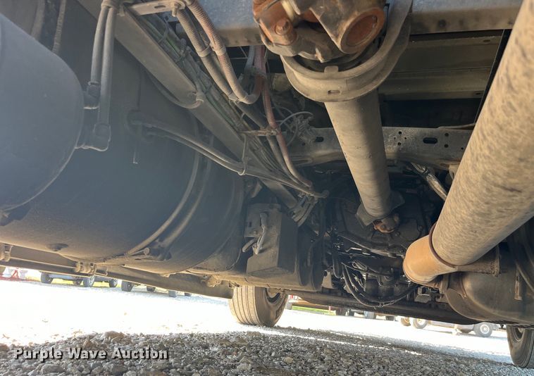 image for item EK8969 2014 Freightliner  Cascadia semi truck