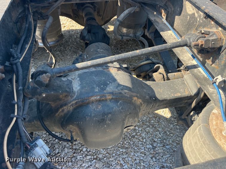 image for item EK8969 2014 Freightliner  Cascadia semi truck