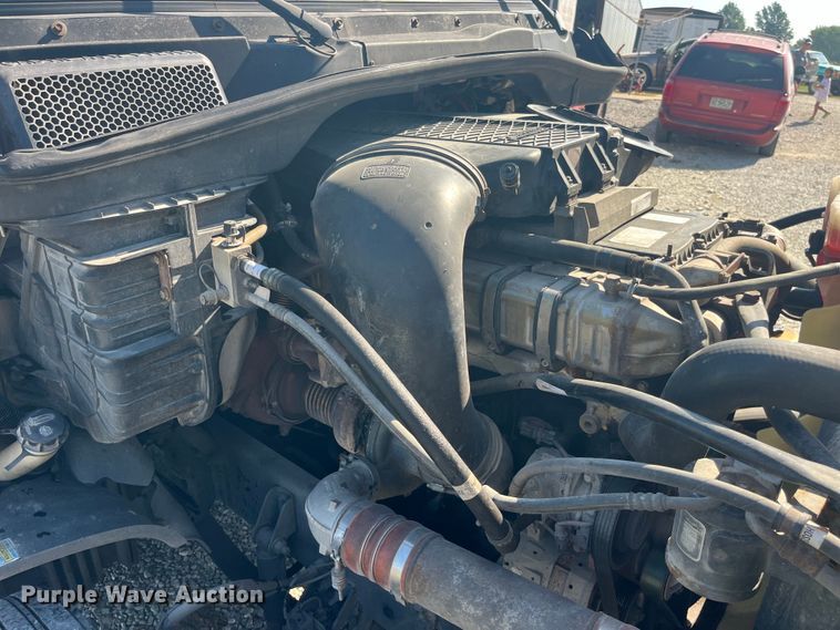 image for item EK8969 2014 Freightliner  Cascadia semi truck