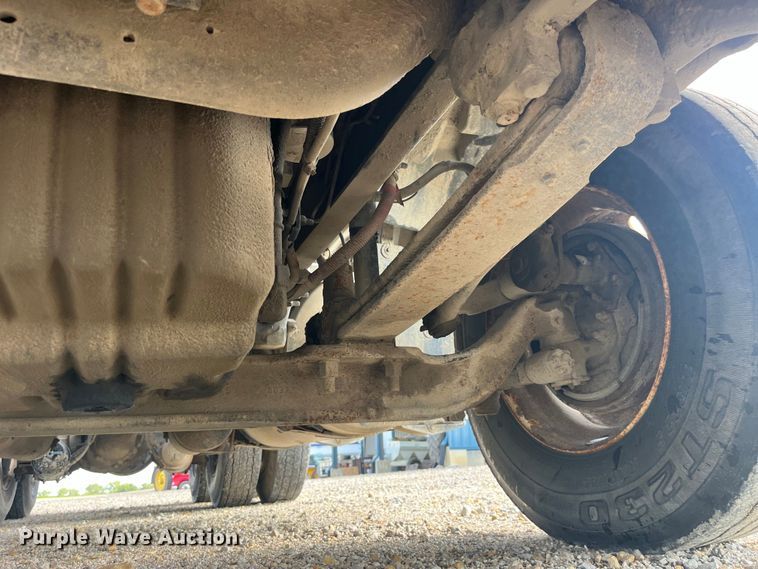 image for item EK8985 2004 Sterling A9500 semi truck