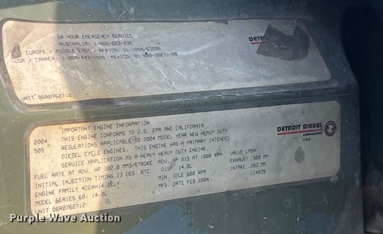 image for item EK8985 2004 Sterling A9500 semi truck