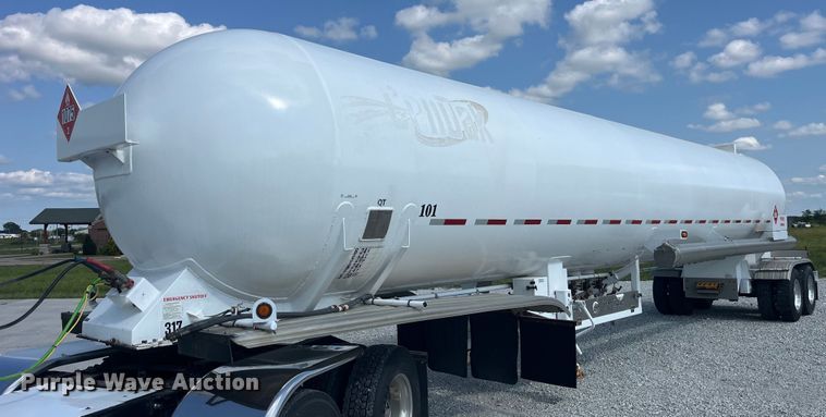 image for item EK8991 2014 Countryside Industries Inc. LPG transport trailer