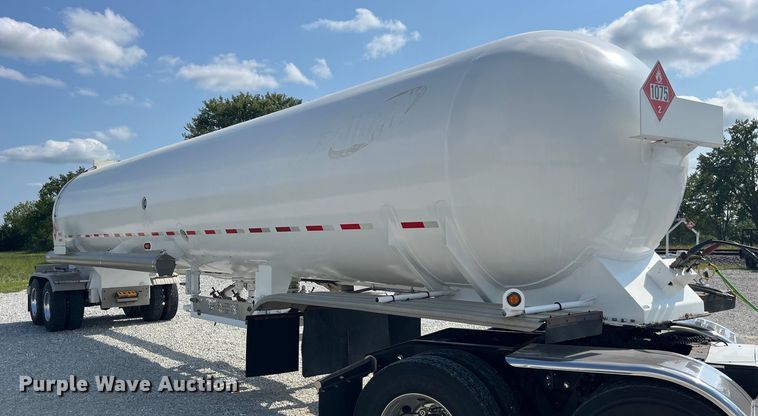 image for item EK8991 2014 Countryside Industries Inc. LPG transport trailer