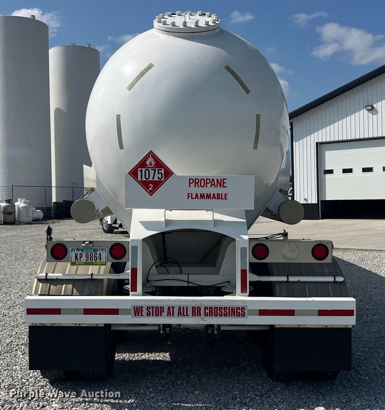 image for item EK8991 2014 Countryside Industries Inc. LPG transport trailer
