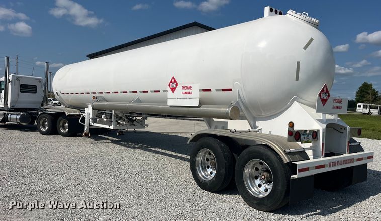 image for item EK8991 2014 Countryside Industries Inc. LPG transport trailer