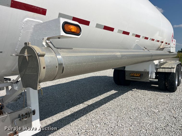 image for item EK8991 2014 Countryside Industries Inc. LPG transport trailer