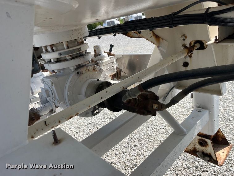 image for item EK8991 2014 Countryside Industries Inc. LPG transport trailer