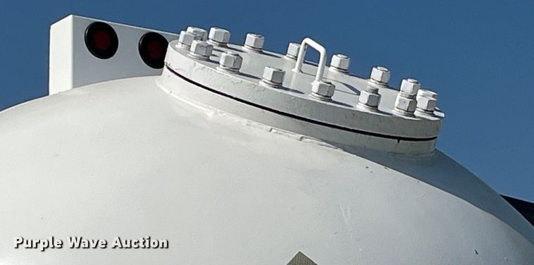 image for item EK8991 2014 Countryside Industries Inc. LPG transport trailer