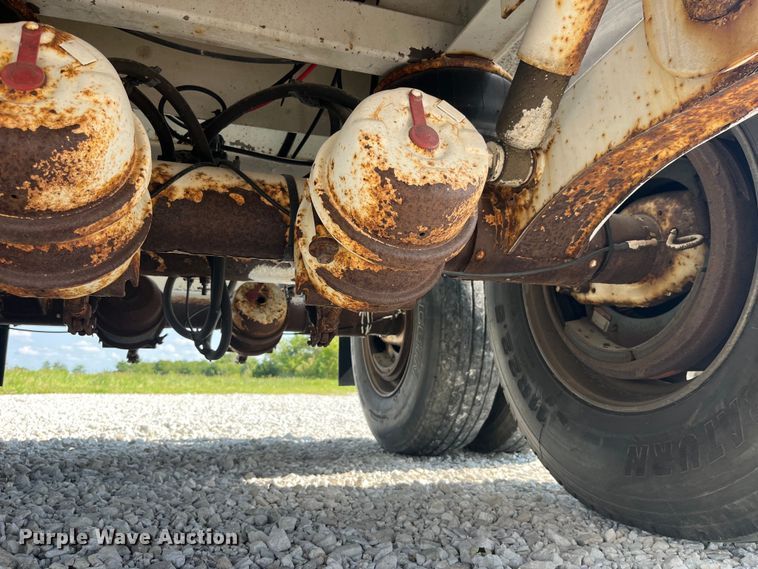 image for item EK8991 2014 Countryside Industries Inc. LPG transport trailer