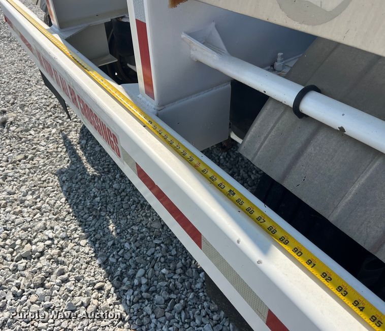 image for item EK8991 2014 Countryside Industries Inc. LPG transport trailer