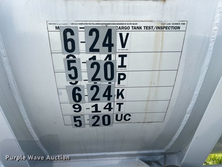 image for item EK8991 2014 Countryside Industries Inc. LPG transport trailer