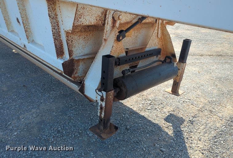 image for item EQ2001 2012 CTS BDT42 bottom dump trailer