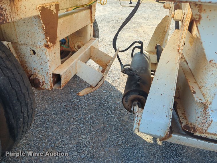 image for item EQ2001 2012 CTS BDT42 bottom dump trailer