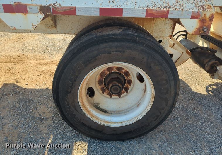 image for item EQ2001 2012 CTS BDT42 bottom dump trailer