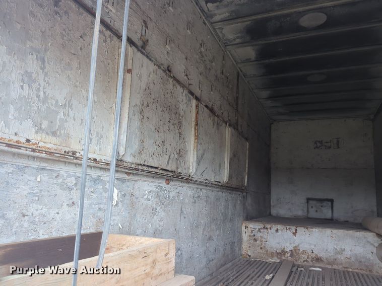 image for item EQ2076 1968 Kentucky trailer  dry van trailer