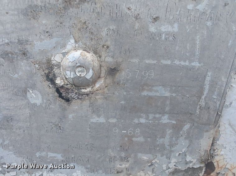 image for item EQ2076 1968 Kentucky trailer  dry van trailer