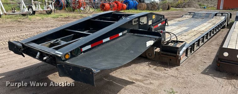image for item IB9455 1988 Eager Beaver lowboy equipment trailer