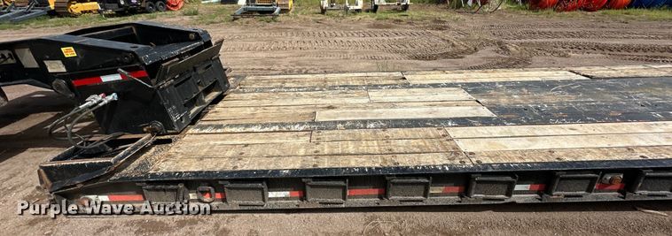 image for item IB9455 1988 Eager Beaver lowboy equipment trailer