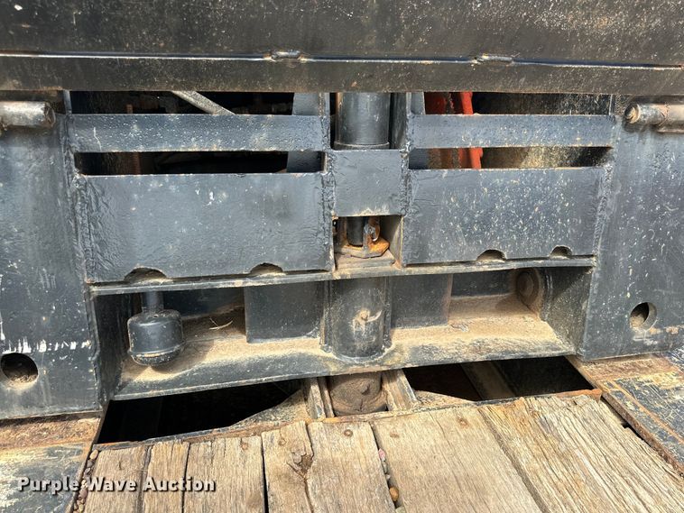 image for item IB9455 1988 Eager Beaver lowboy equipment trailer