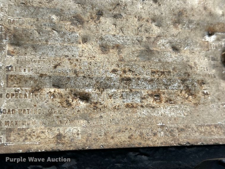 image for item IB9455 1988 Eager Beaver lowboy equipment trailer