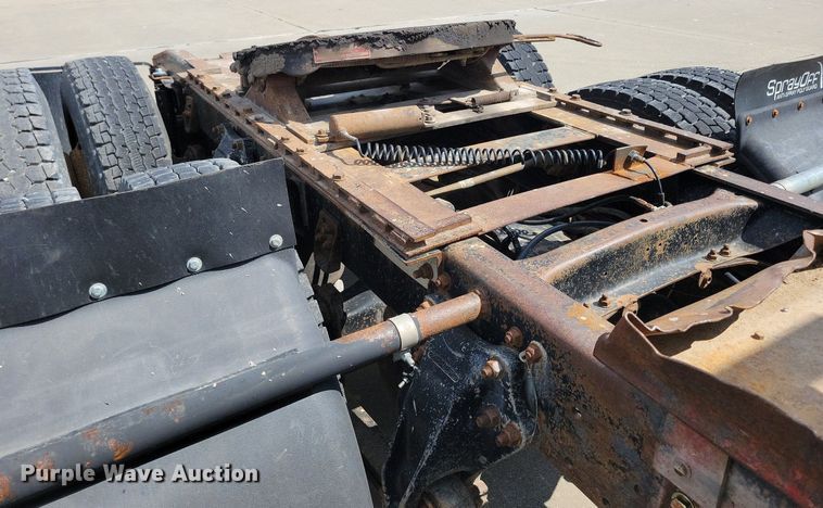 image for item KA9874 1995 Freightliner FLD120 semi truck