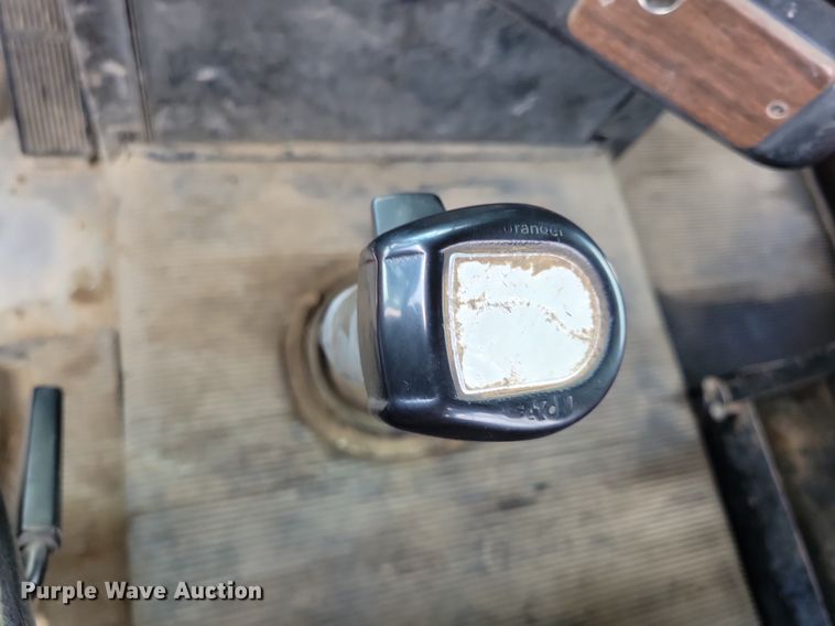 image for item KA9874 1995 Freightliner FLD120 semi truck