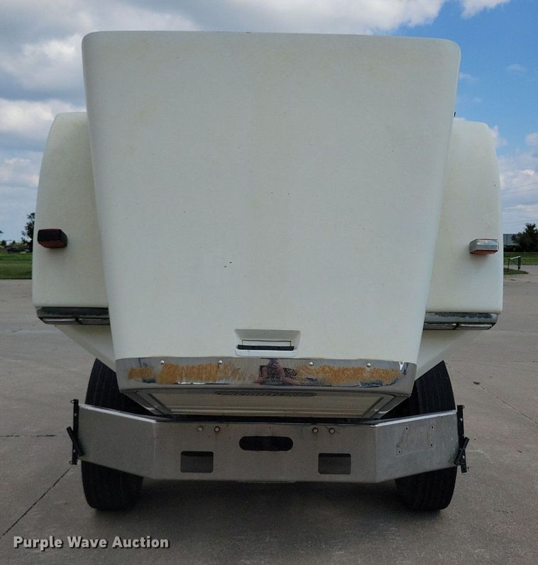 image for item KA9874 1995 Freightliner FLD120 semi truck