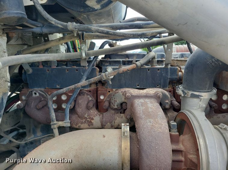 image for item KA9874 1995 Freightliner FLD120 semi truck