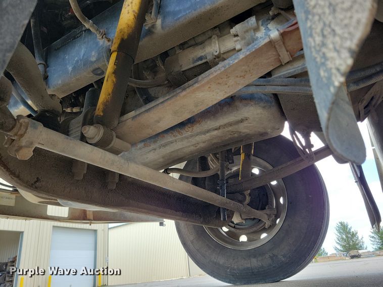 image for item KA9874 1995 Freightliner FLD120 semi truck