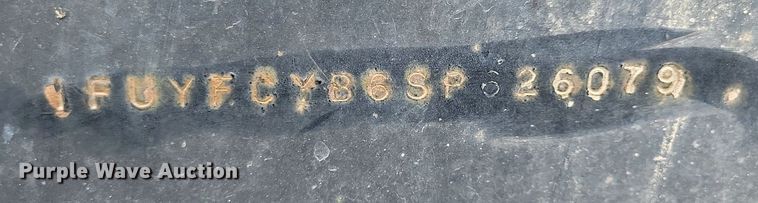 image for item KA9874 1995 Freightliner FLD120 semi truck