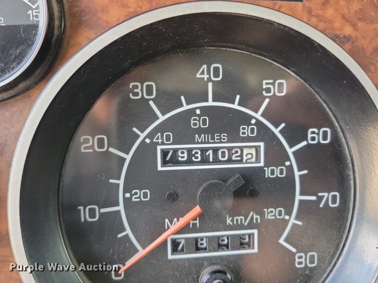 image for item KA9875 2003 Kenworth T800 semi truck