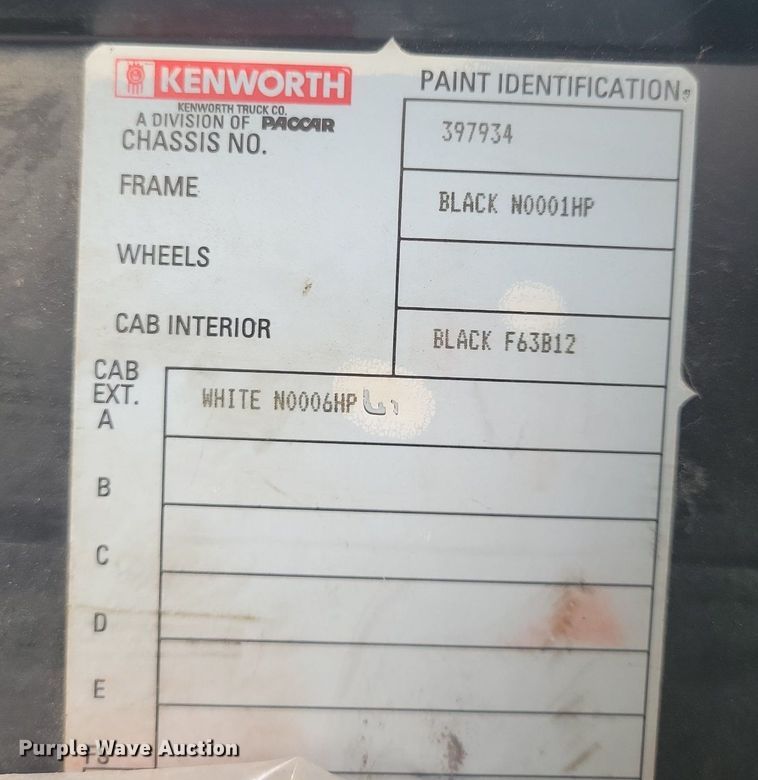 image for item KA9875 2003 Kenworth T800 semi truck