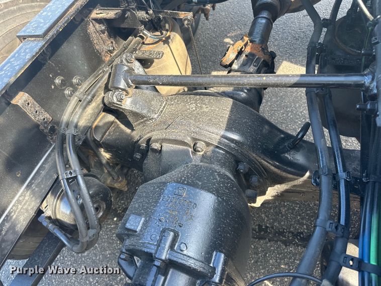 image for item LR9468 2017 Freightliner  Cascadia  semi truck