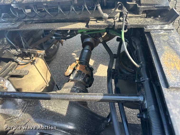 image for item LR9468 2017 Freightliner  Cascadia  semi truck