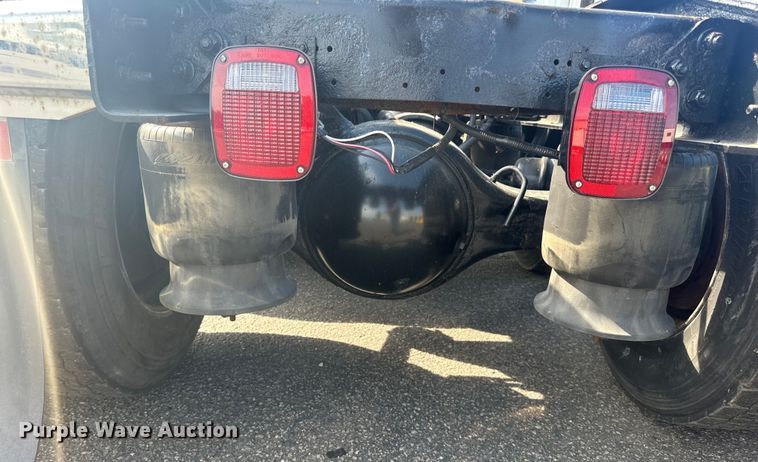 image for item LR9468 2017 Freightliner  Cascadia  semi truck