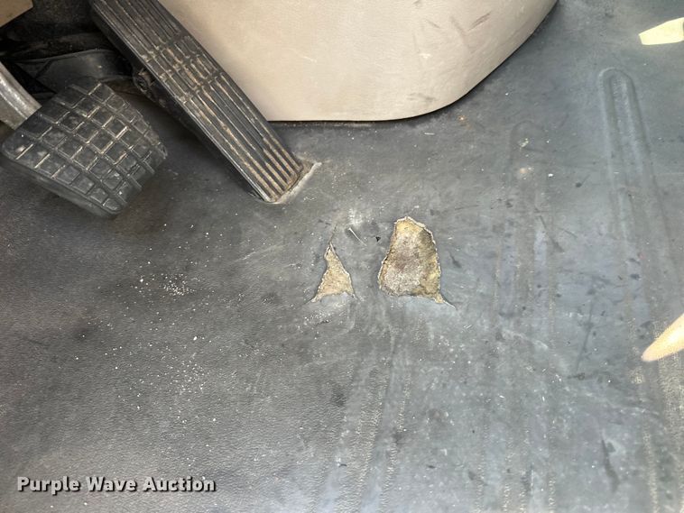 image for item LR9468 2017 Freightliner  Cascadia  semi truck