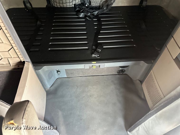 image for item LR9468 2017 Freightliner  Cascadia  semi truck