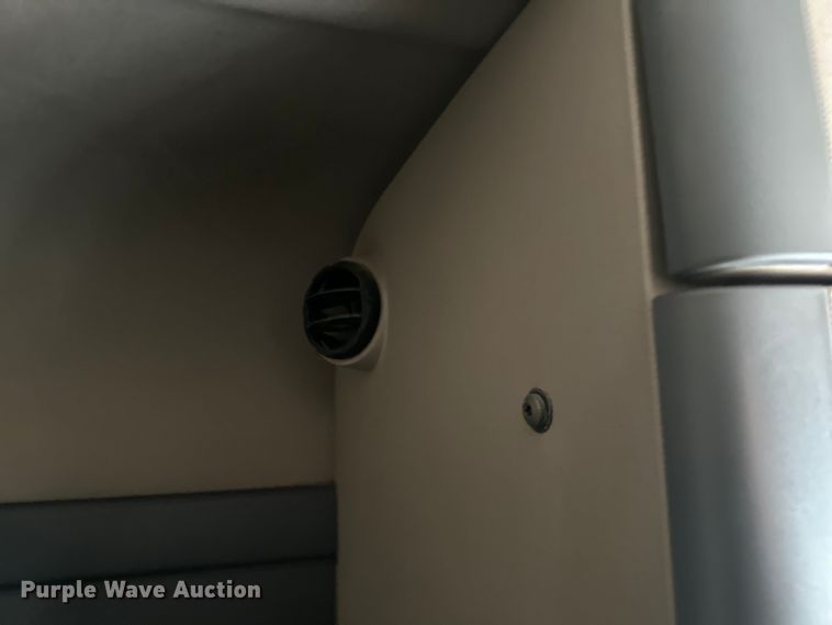 image for item LR9468 2017 Freightliner  Cascadia  semi truck