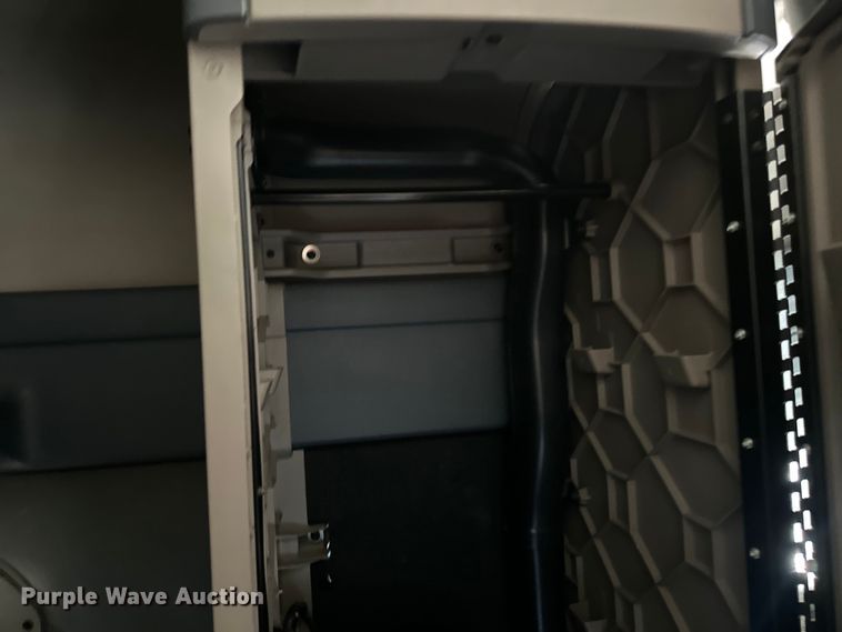 image for item LR9468 2017 Freightliner  Cascadia  semi truck