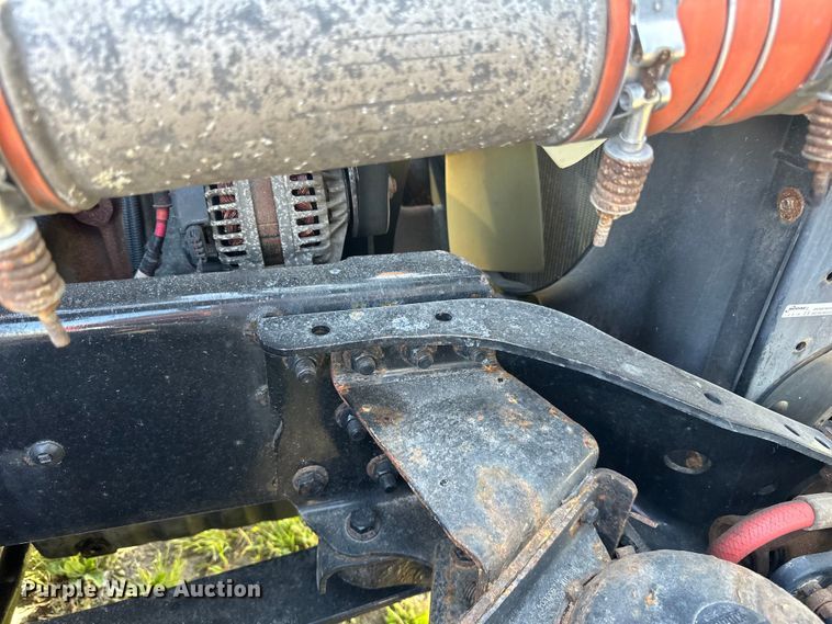 image for item LR9468 2017 Freightliner  Cascadia  semi truck