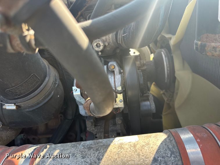 image for item LR9468 2017 Freightliner  Cascadia  semi truck