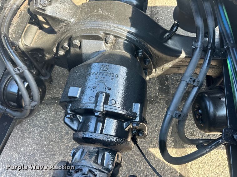 image for item LR9469 2017 Freightliner Cascadia semi truck