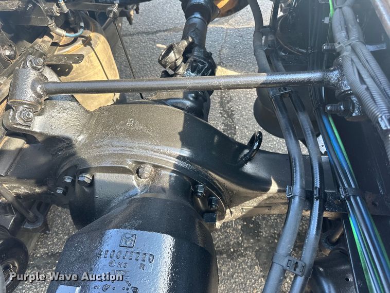 image for item LR9469 2017 Freightliner Cascadia semi truck