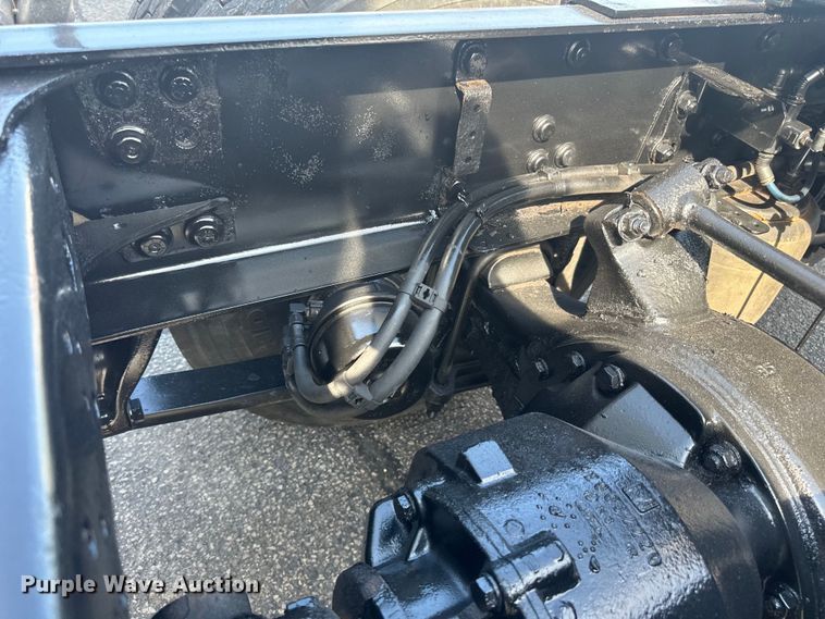 image for item LR9469 2017 Freightliner Cascadia semi truck